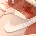 کفش زنانه نایک air jordan 1 - Image 6