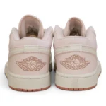 کفش (کتونی) نایک ایر جردن AIR JORDAN 1 LOW - تصویر 11