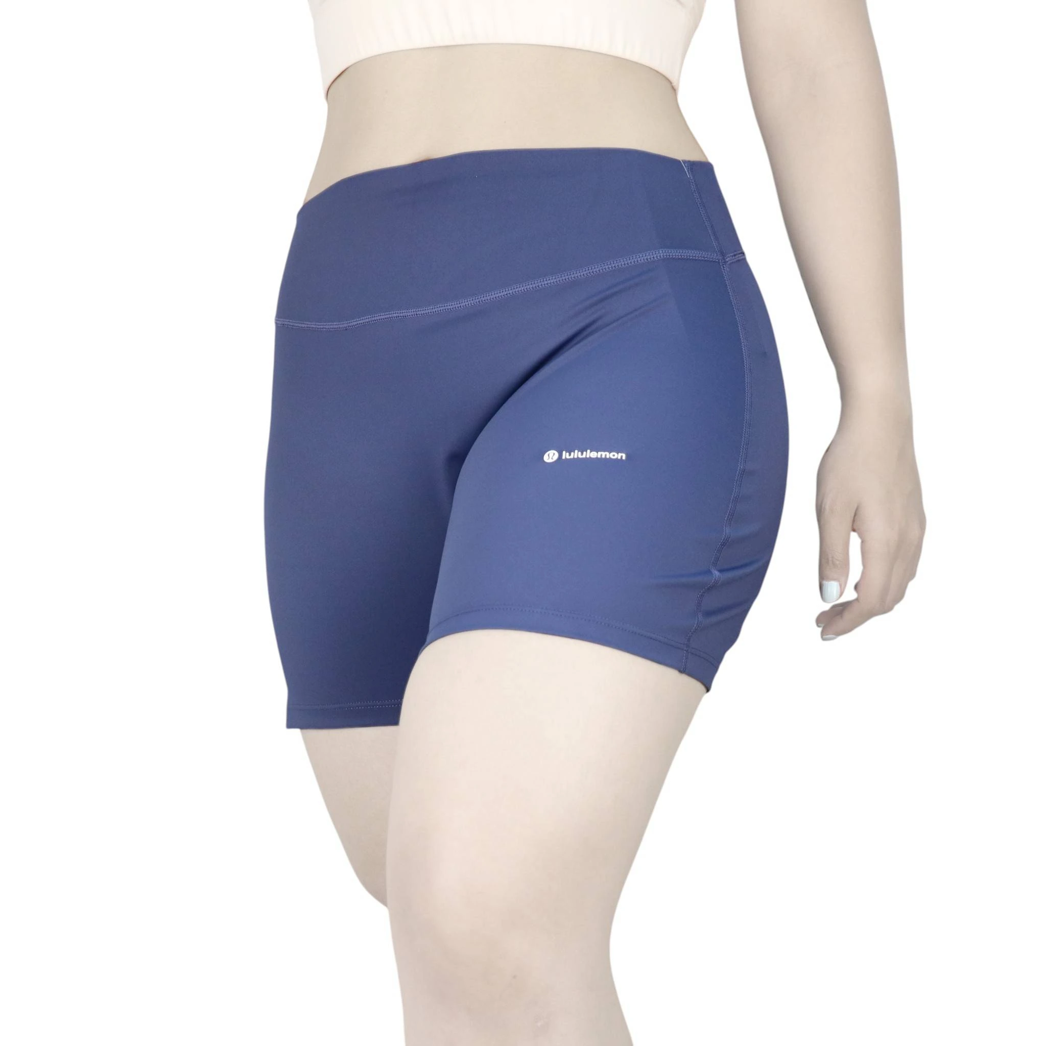 lululemon-womens-nano-breathable-biker-shorts-2609-blue-front بایکر کوتاه زنانه لولولمون کد 2609 رنگ سرمهای نمای جلو