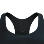 نمای پشت نیم تنه ورزشی زنانه مشکی کد 882 با منافذ پانچ