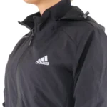 سویشرت تک زنانه آدیداس ضد آب کد 18401 رنگ مشکی، جزئیات لوگو